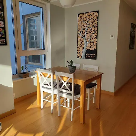 3-Room Apartment With Sauna And Balcony Διαμέρισμα Ταλίν